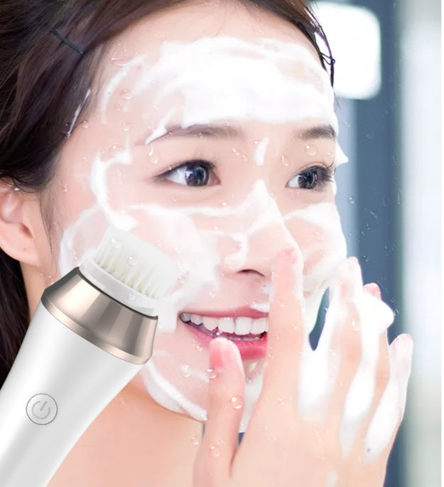 Mini Face Rotating Pore Cleansing Brush