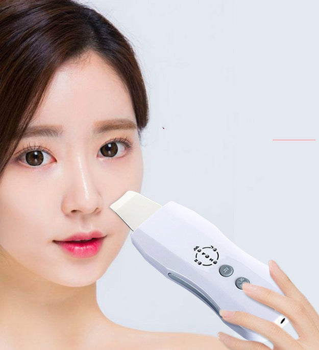 Ultrasonic facial cleanser